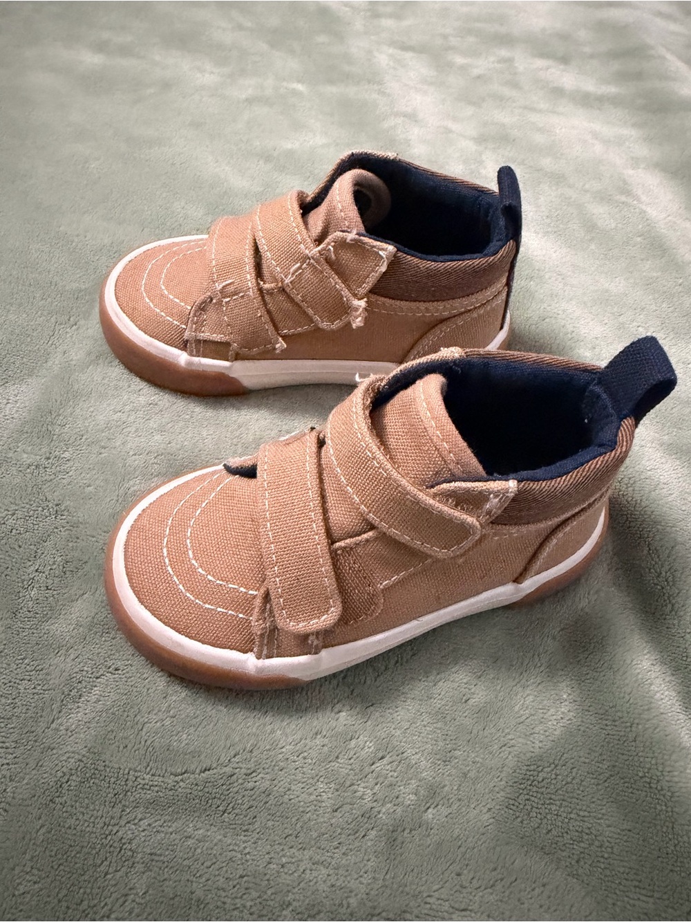 Old Navy Toddler Boys Tan High-Top Velcro Sneakers Size 6